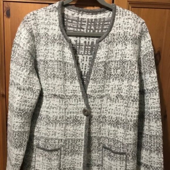 OLSEN Wool blend knitted Jacket/Cardigan,  size M, Excellent condition - Picture 3 of 7